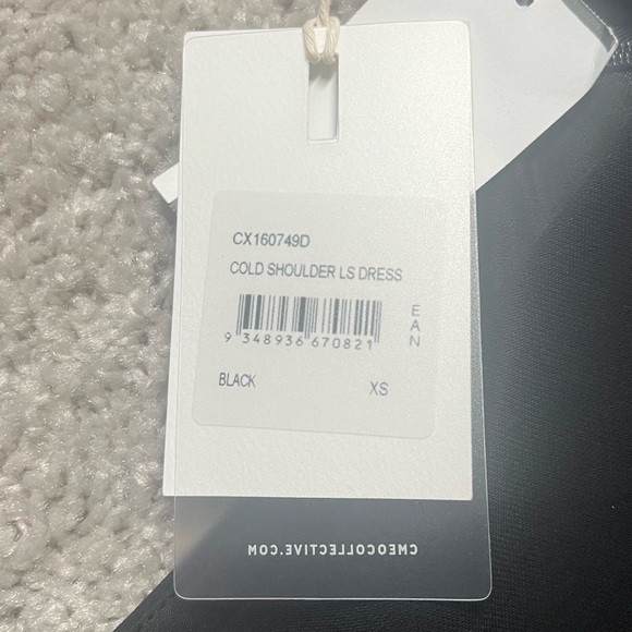 C/MEO COLLECTIVE Cold Shoulder LS Dress - Picture 7 of 7